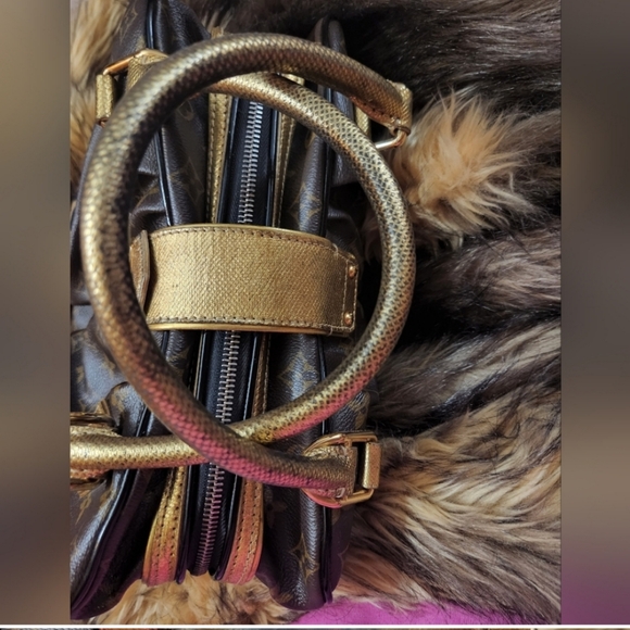 A Collector’s Dream! Limited Edition Louis Vuitton Rare tribute exotic bag fur - Picture 12 of 16